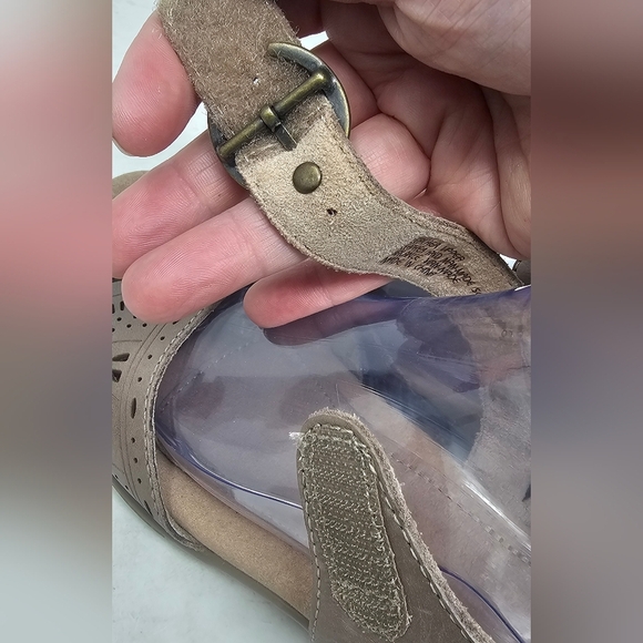 Earth Leather Two-Piece Heeled Sandals - Carson Westport New Khaki Size 7W - Picture 11 of 16